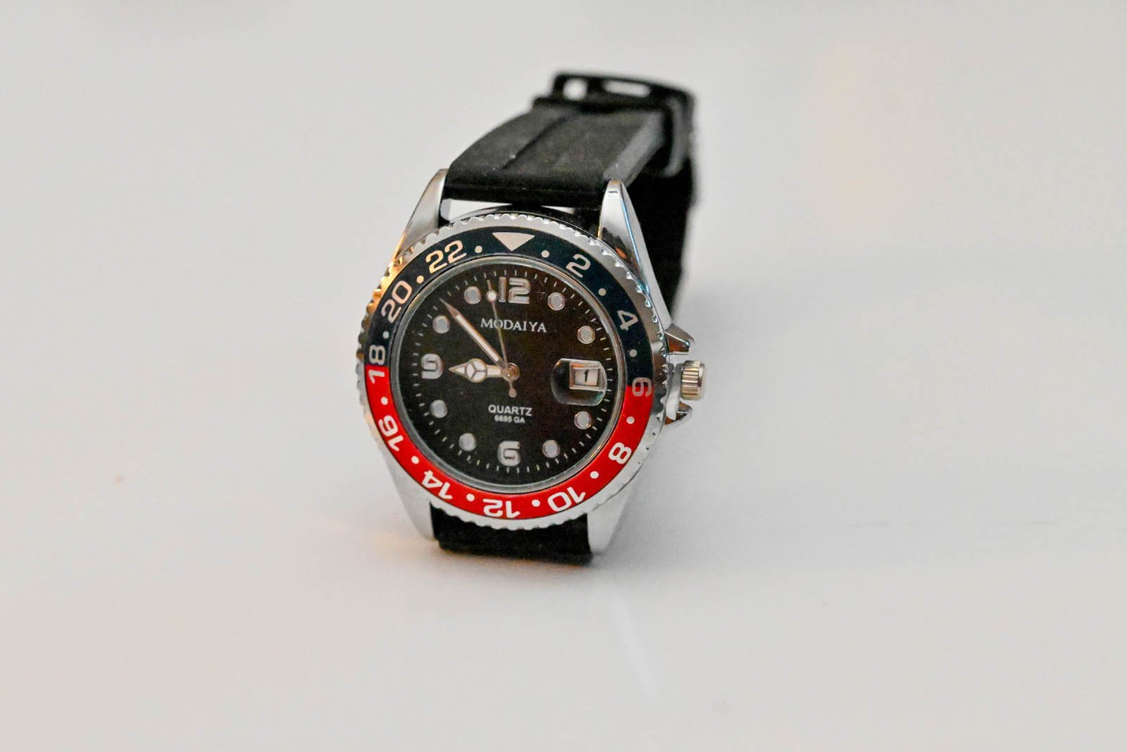 MODAIYA Quartz Men’s Wristwatch