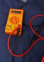 SABER Digital MultiMeter