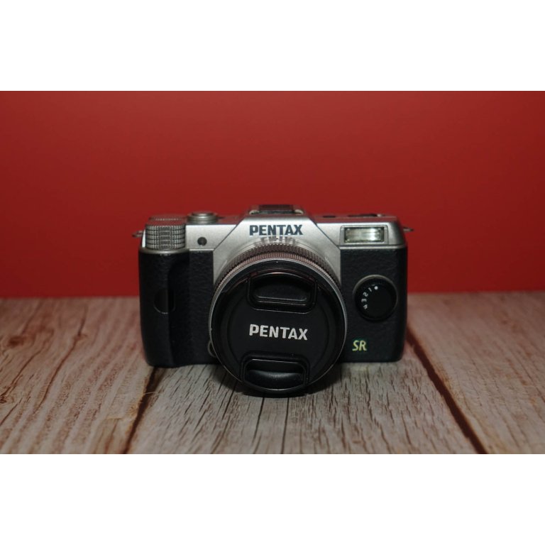 Pentax Q7 with Kit Lens