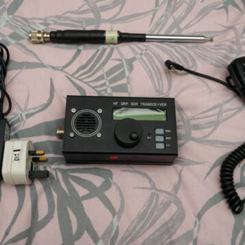 HF QRP SDR Transceiver with 14MHz Whip