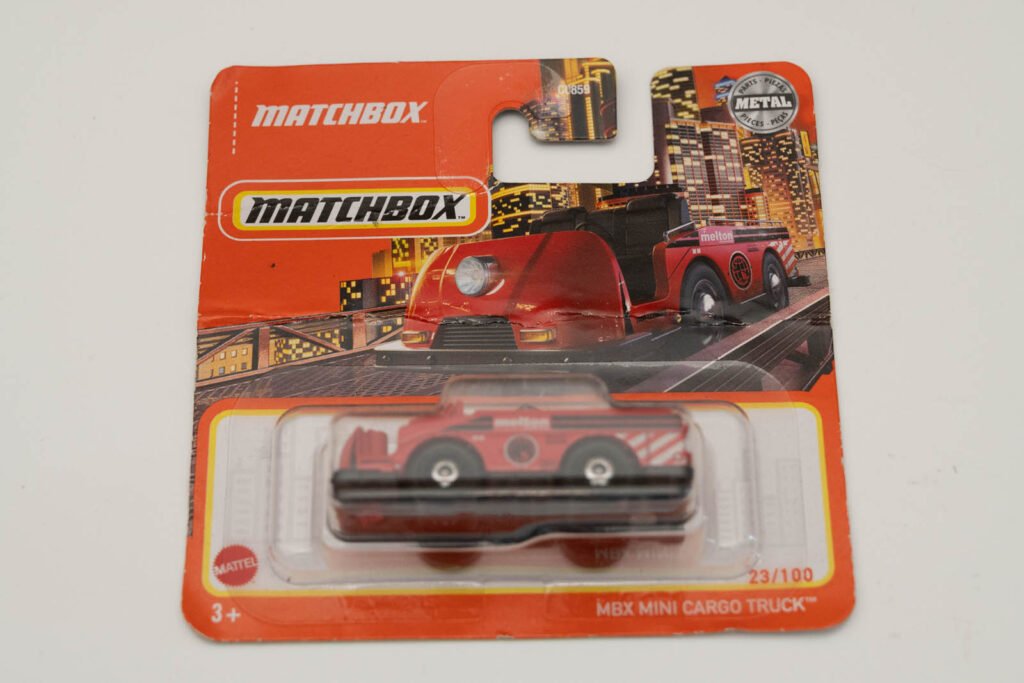 Matchbox “MBX Mini Cargo Truck”. 3+. Collectible.