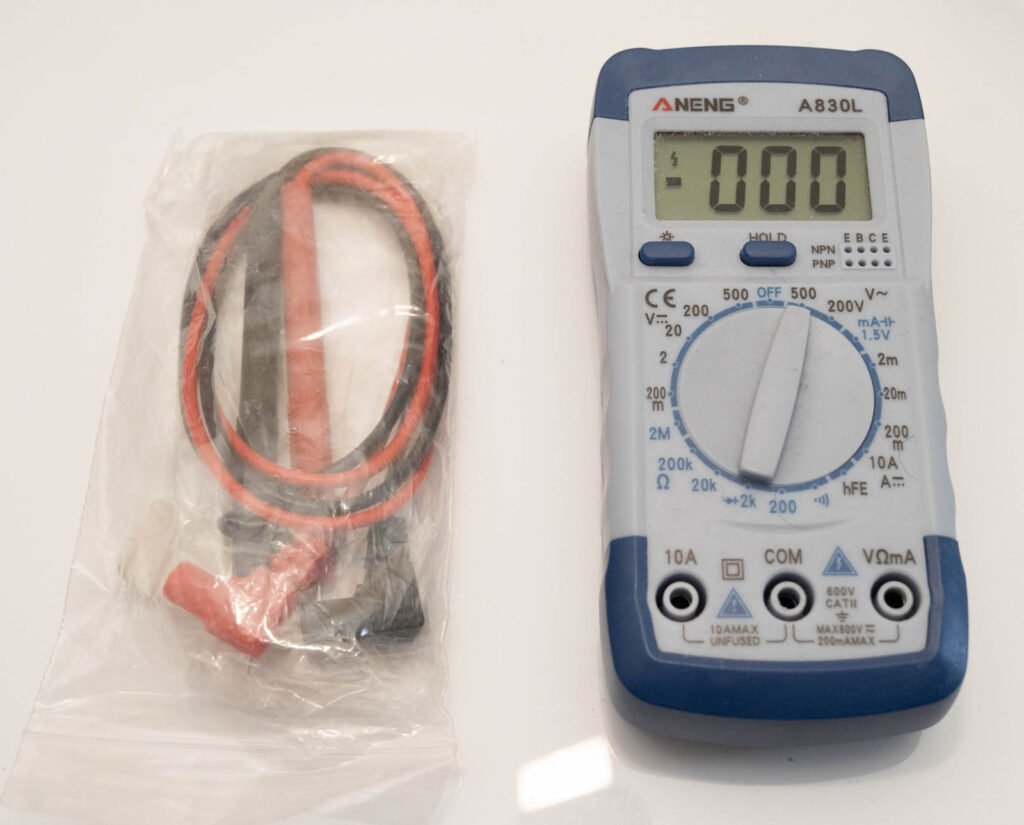 A830L LCD Digital Multimeter