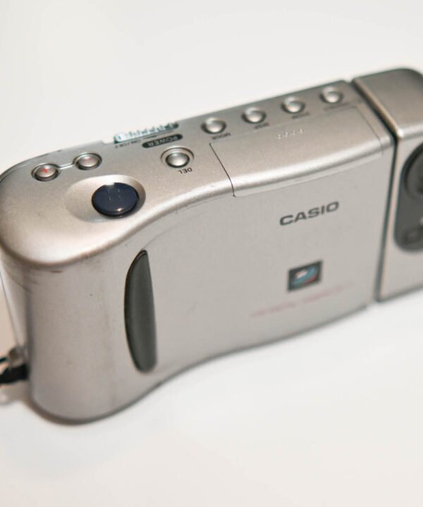 Casio QV-11 Vintage Digital Camera - Working - Vintage from 1995