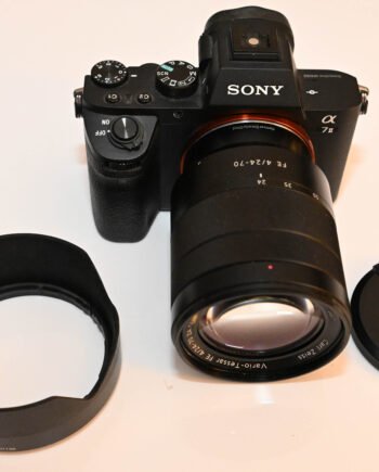 Sony A7 MK2 + Zeiss Sony 24-70mm F4